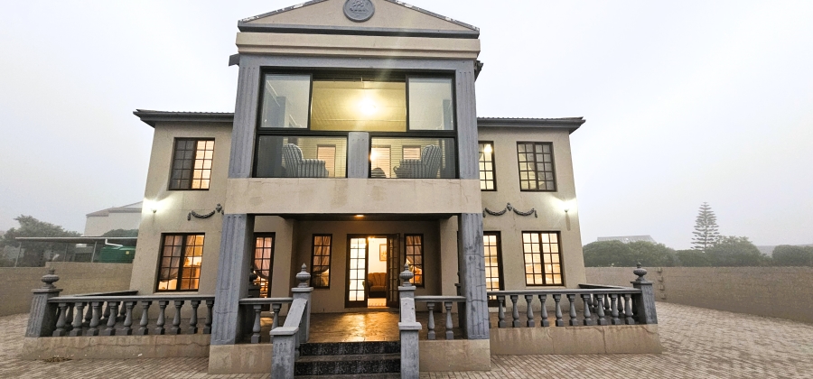 5 Bedroom Property for Sale in Myburgh Park Western Cape